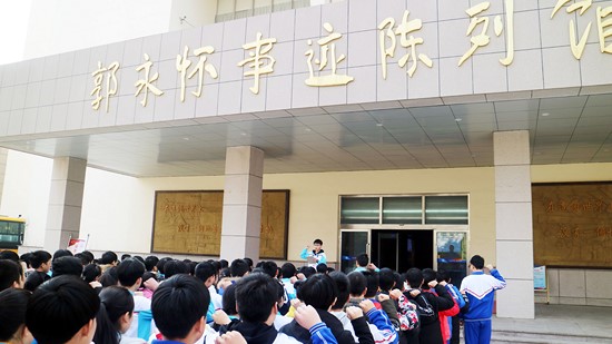 学生七 (复制).JPG
