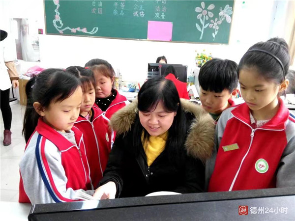 禹城市解放路小学教师李淑娟：一份责任心　救回两条命