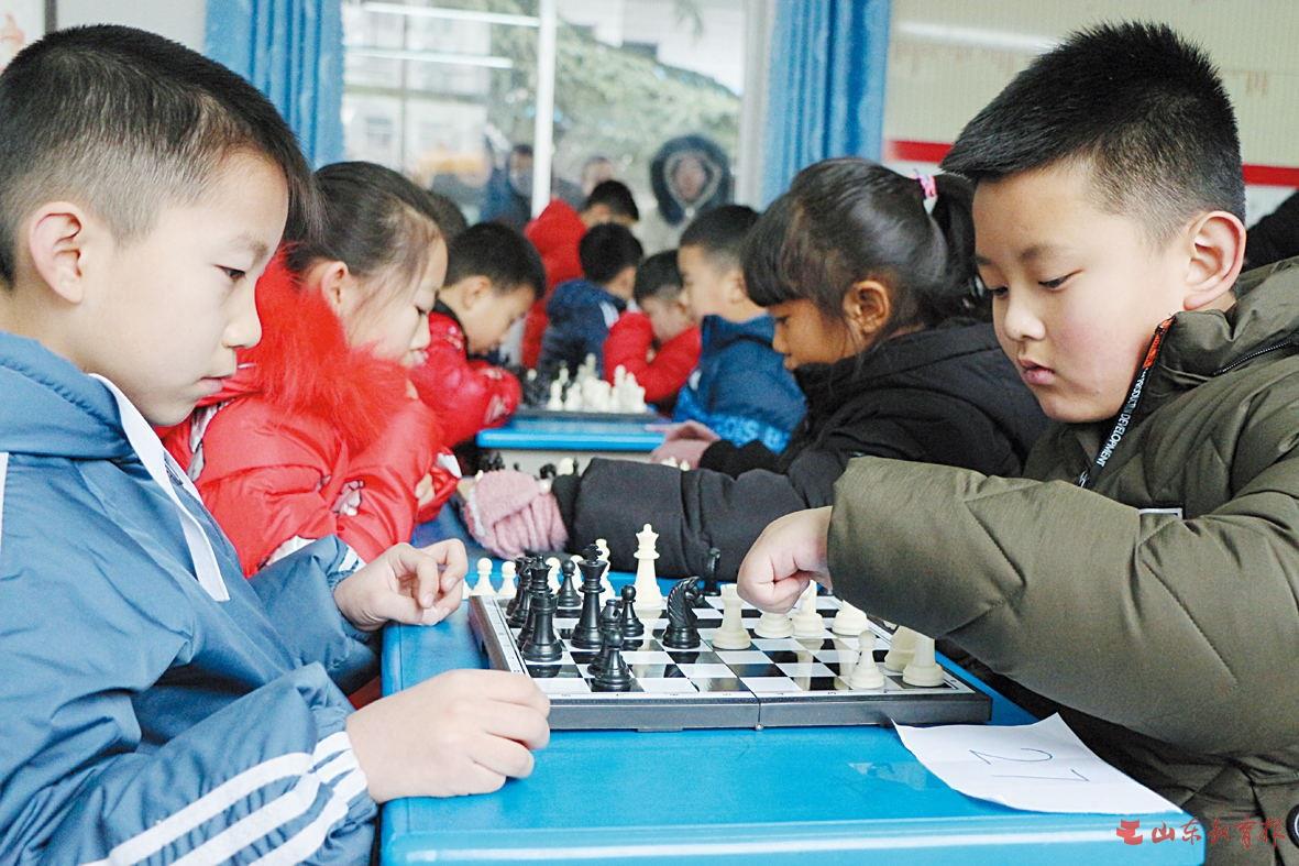 龙口市庆新春 举办棋类比赛