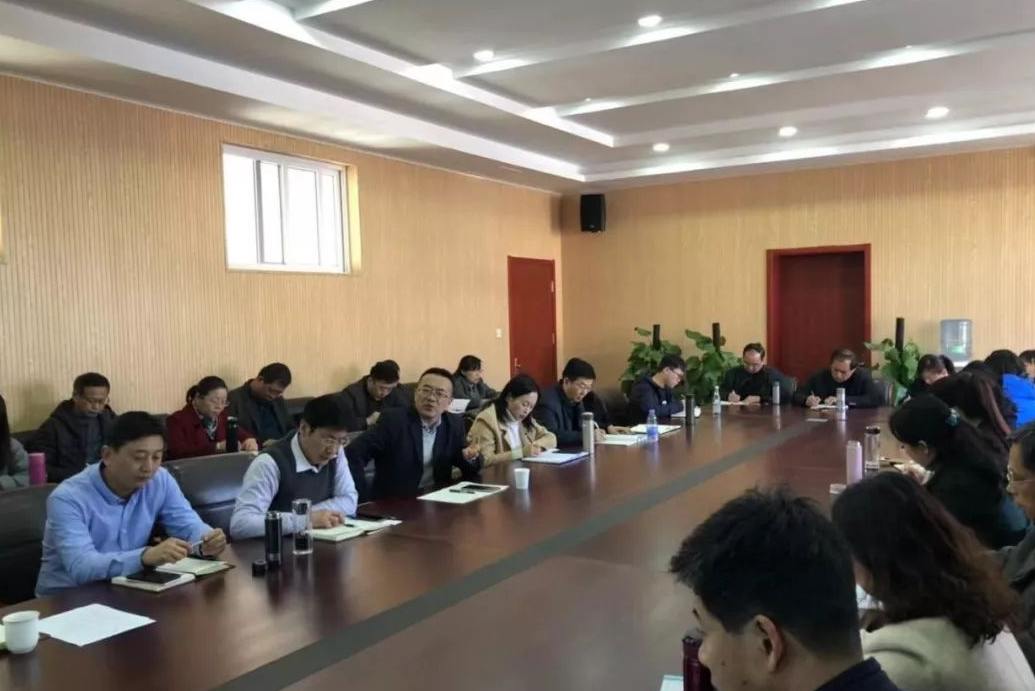 青岛市教科院召开第二批名师工作室主持人工作会议